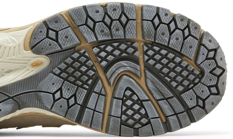 AURALEE x New Balance 1906R Bone White