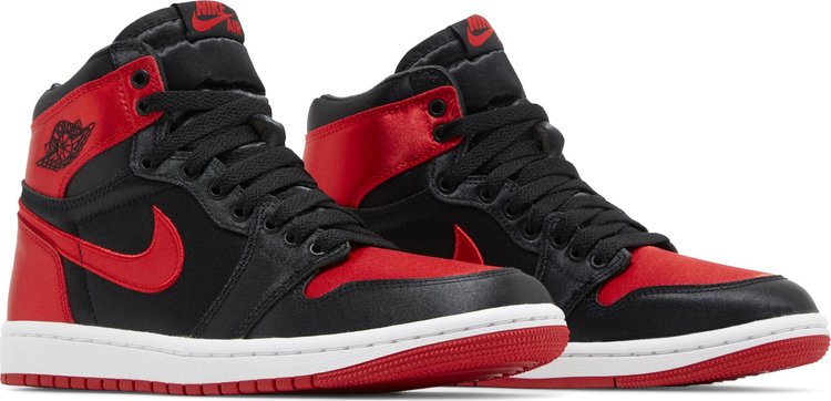 Wmns Air Jordan 1 Retro High OG Satin Bred 2023