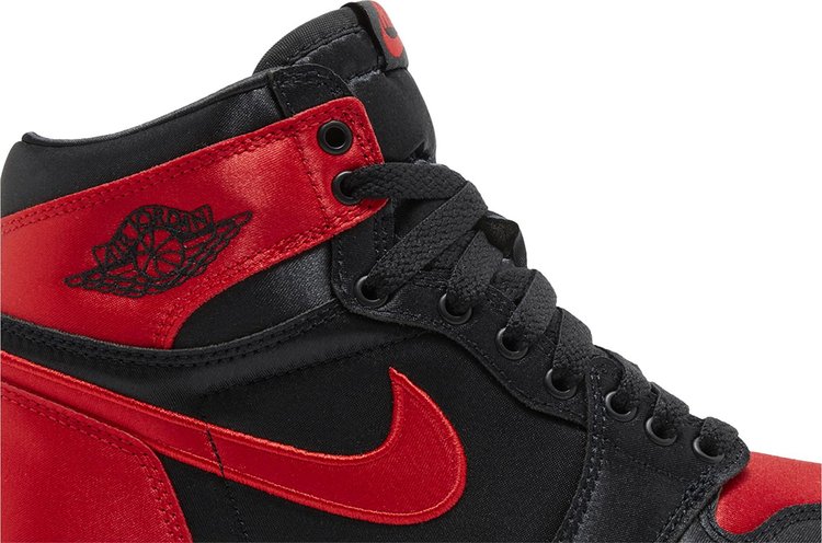 Wmns Air Jordan 1 Retro High OG Satin Bred 2023