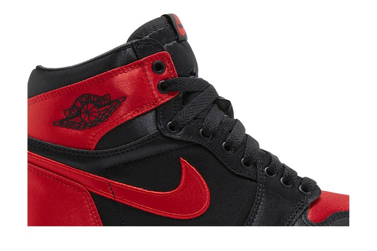 Buy Wmns Air Jordan Retro High OG 'Satin Bred' 2023 FD4810 061 - Main Image