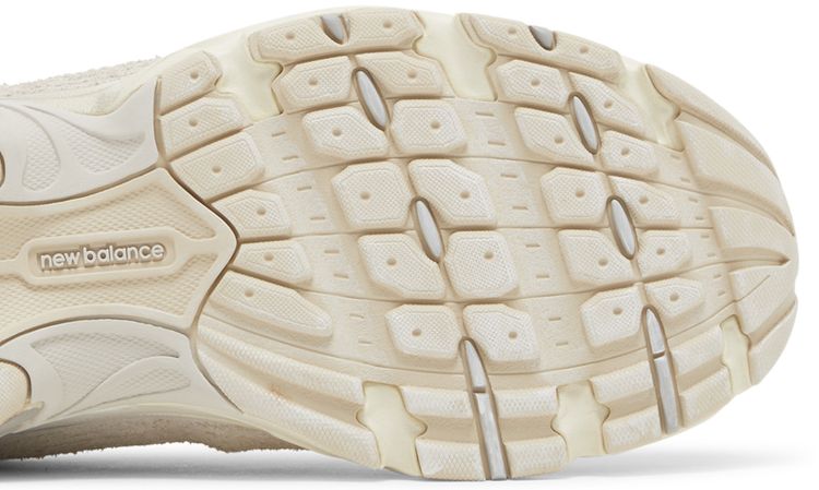 New Balance 530 Moonbeam Raw Cashew