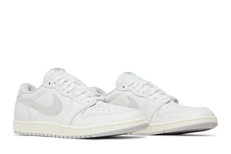 Buy Air Jordan 1 Retro Low  display picture 3