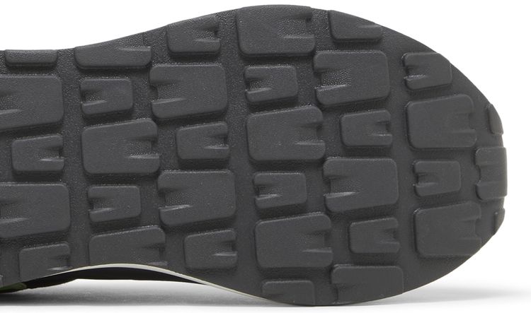 New Balance 5740 Big Kid Black Vibrant Spring Glow