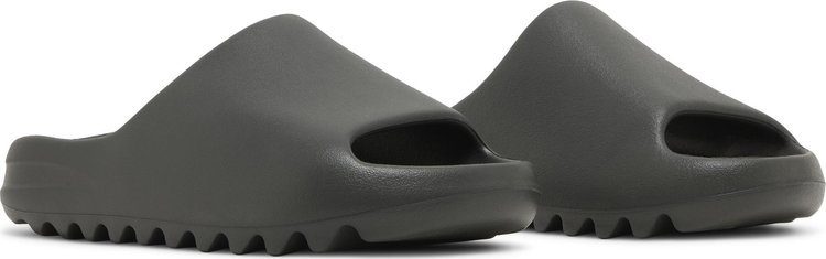 Yeezy Slides Dark Onyx