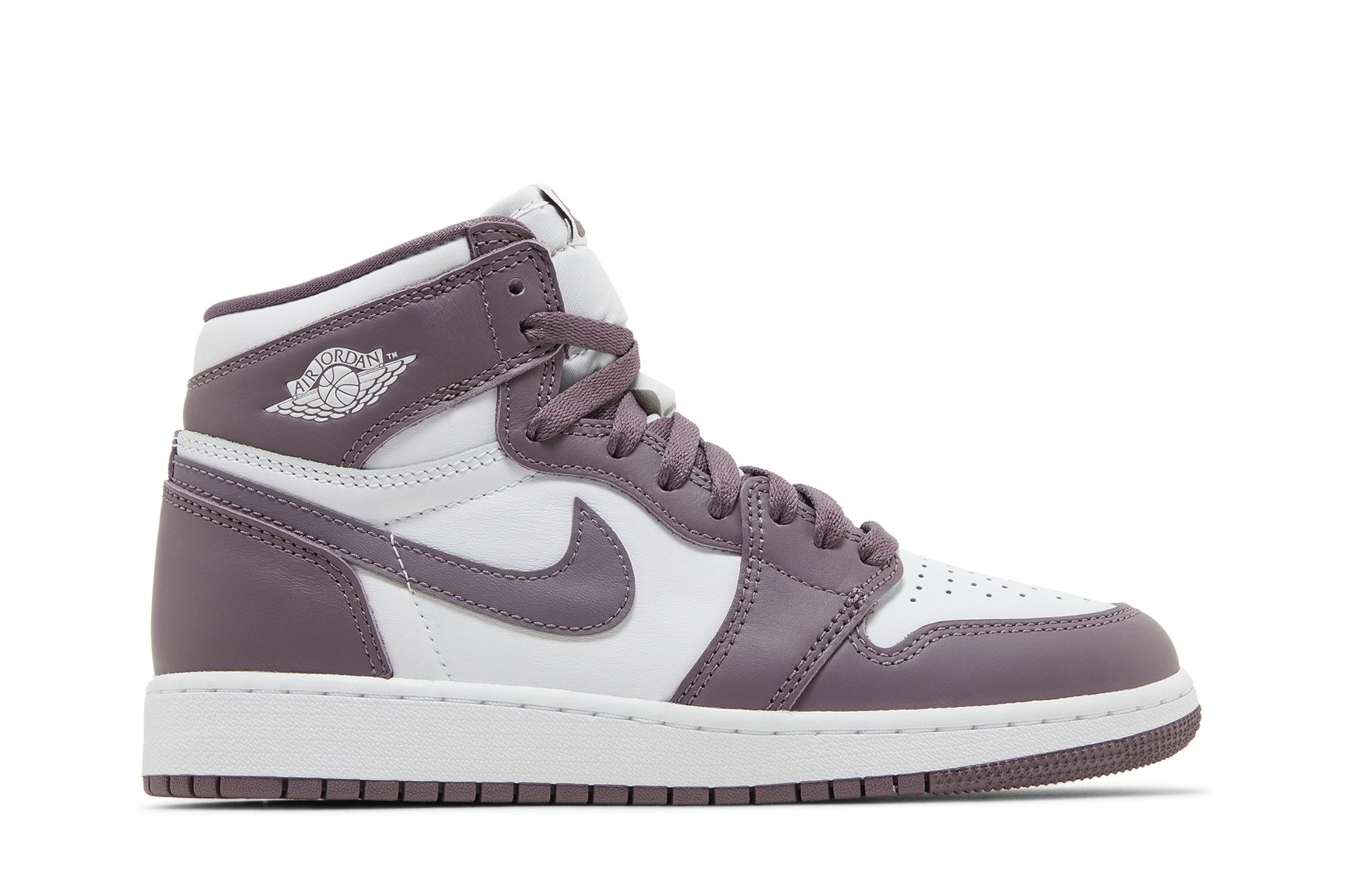 Jordan 1 retro viola hot sale