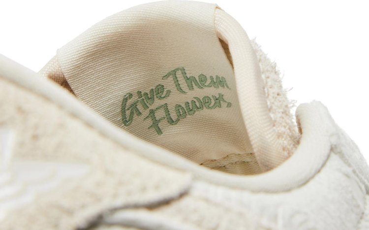 Chris Paul x Air Jordan 1 Retro Low OG Give Them Flowers