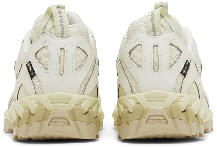 New Balance 610 GORE TEX Raw Cashew