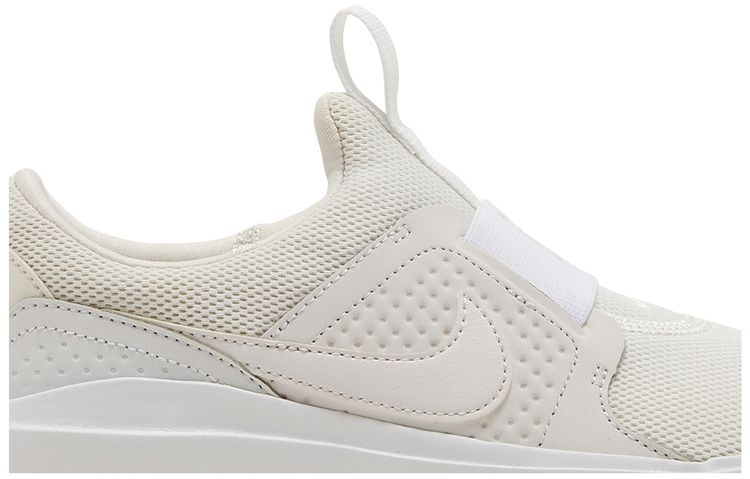 Nike Wmns AD Comfort Triple White