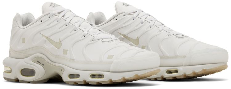 A Cold Wall x Nike Air Max Plus Platinum Tint
