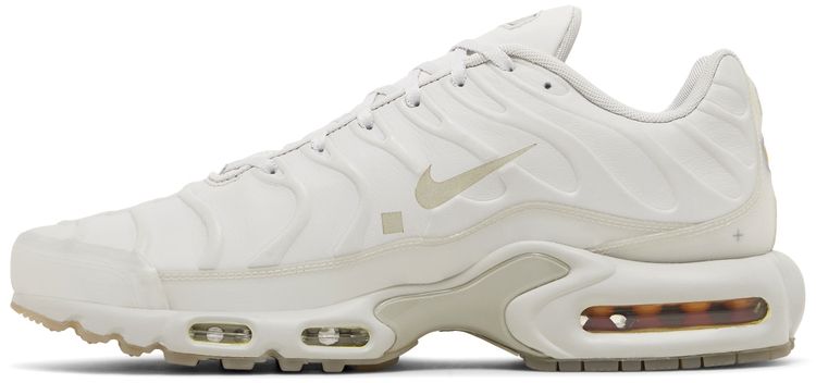 A Cold Wall x Nike Air Max Plus Platinum Tint