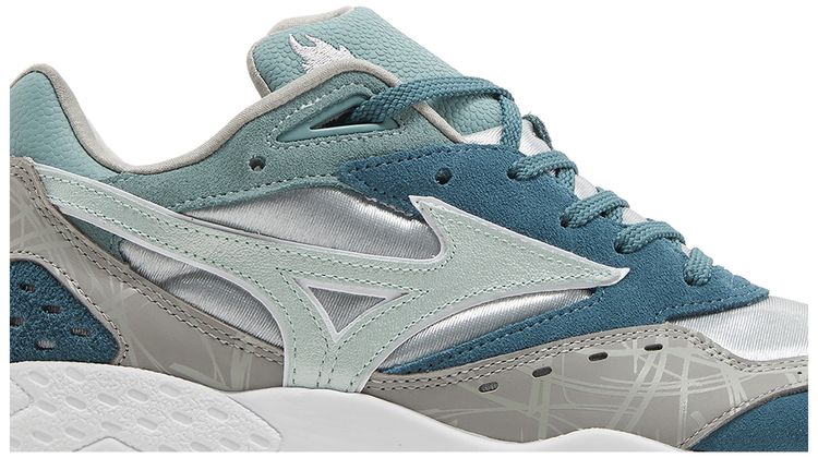 Hanon x Mizuno Contender Grampus Dolphin