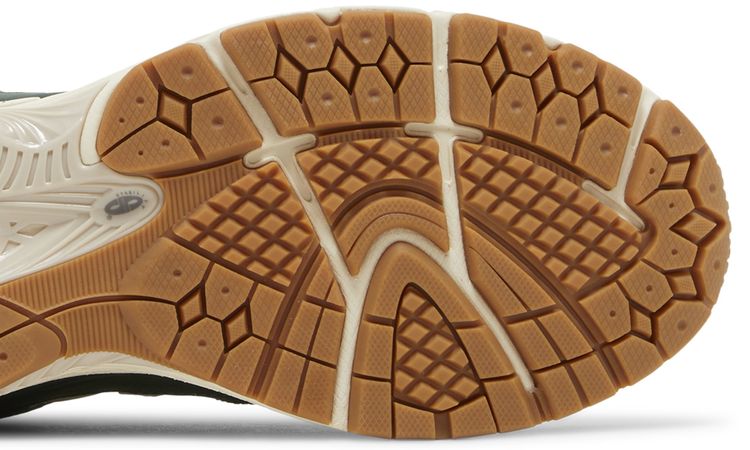 New Balance 2002R Vintage Leather Pack   Green