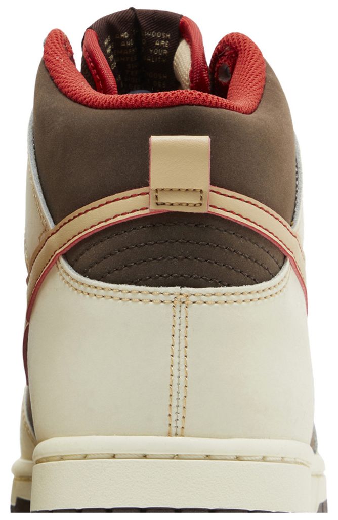 Nike Dunk High SE Baroque Brown