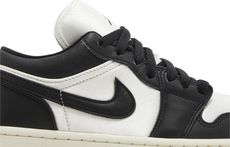 Wmns Air Jordan 1 Low SE Vintage Panda