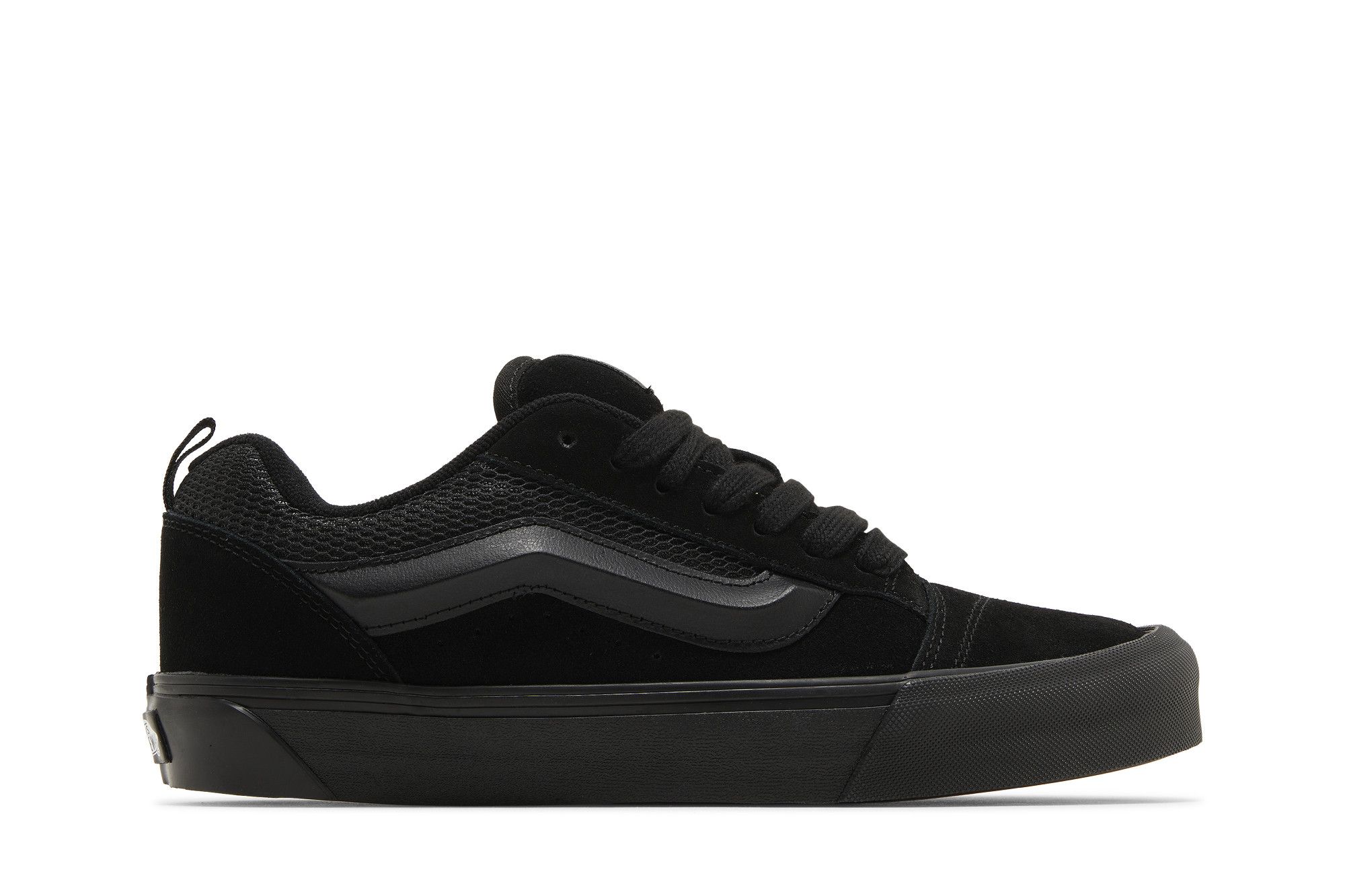 Vans triple black deals old skool