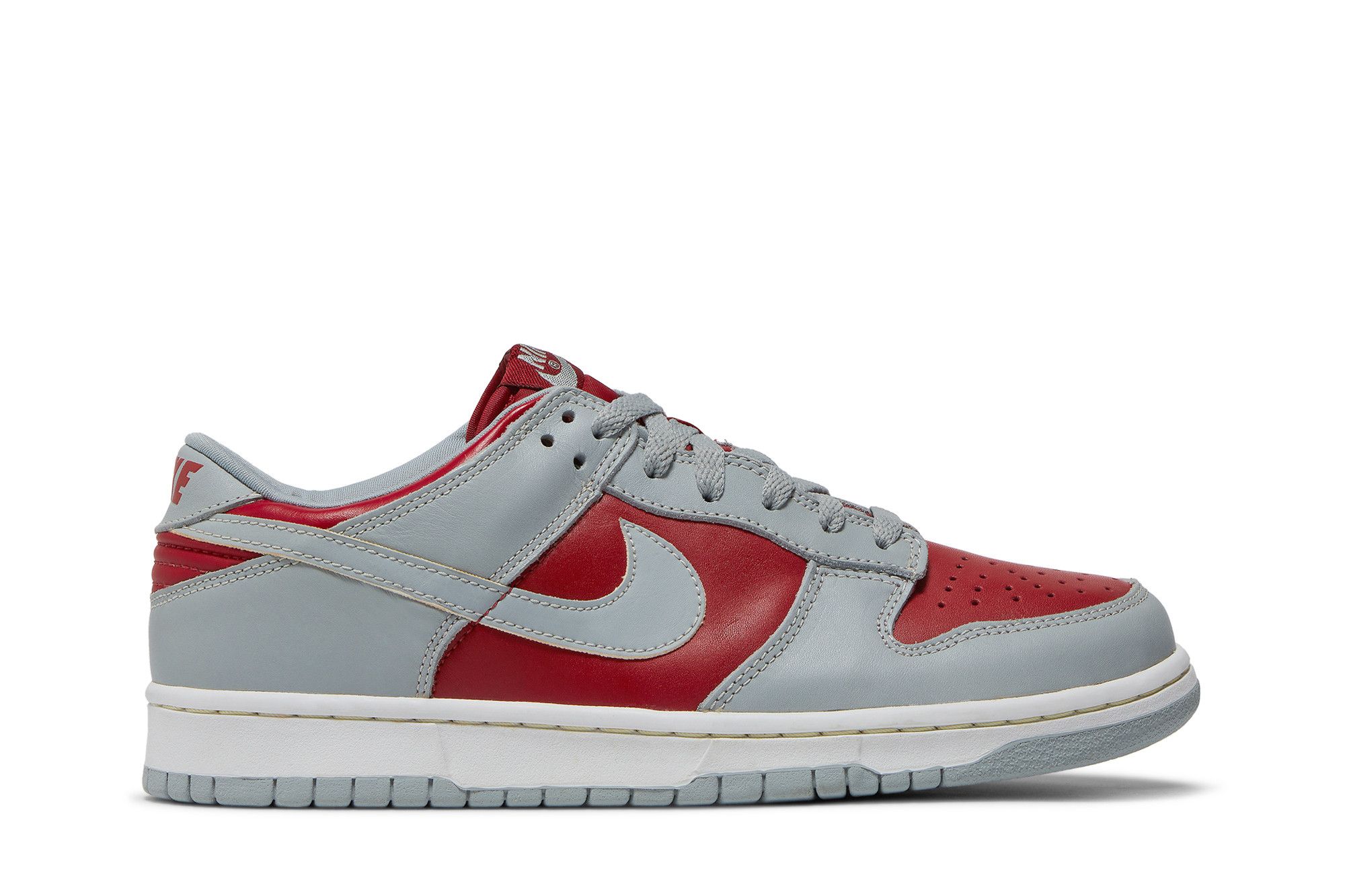 Nike dunk top ultraman