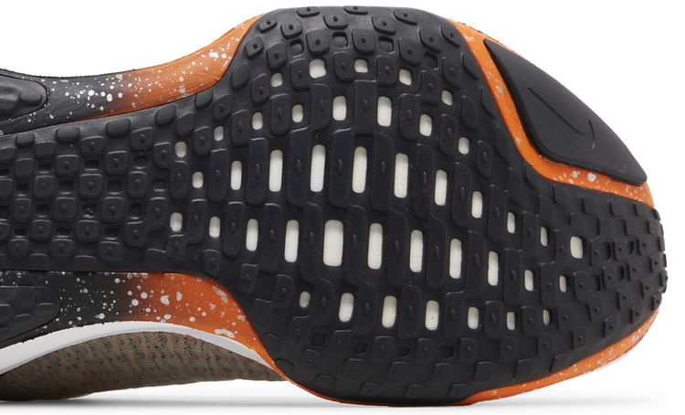 Nike ZoomX Invincible Run Flyknit 3 Oatmeal Safety Orange