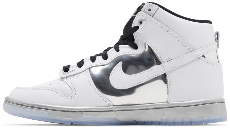 Nike Wmns Dunk High Chrome