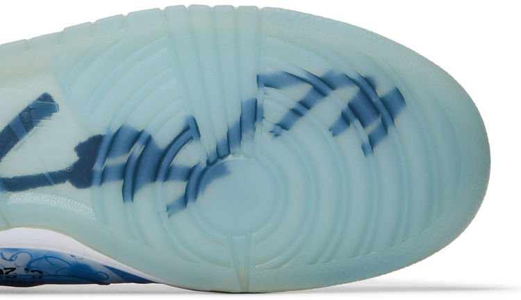 Off White x Futura x Nike Dunk Low UNC