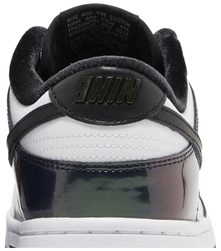 Nike Wmns Dunk Low SE Just Do It   Iridescent