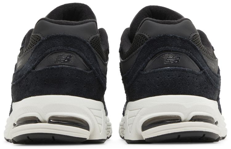 New Balance 2002R Big Kid Wide Black Phantom