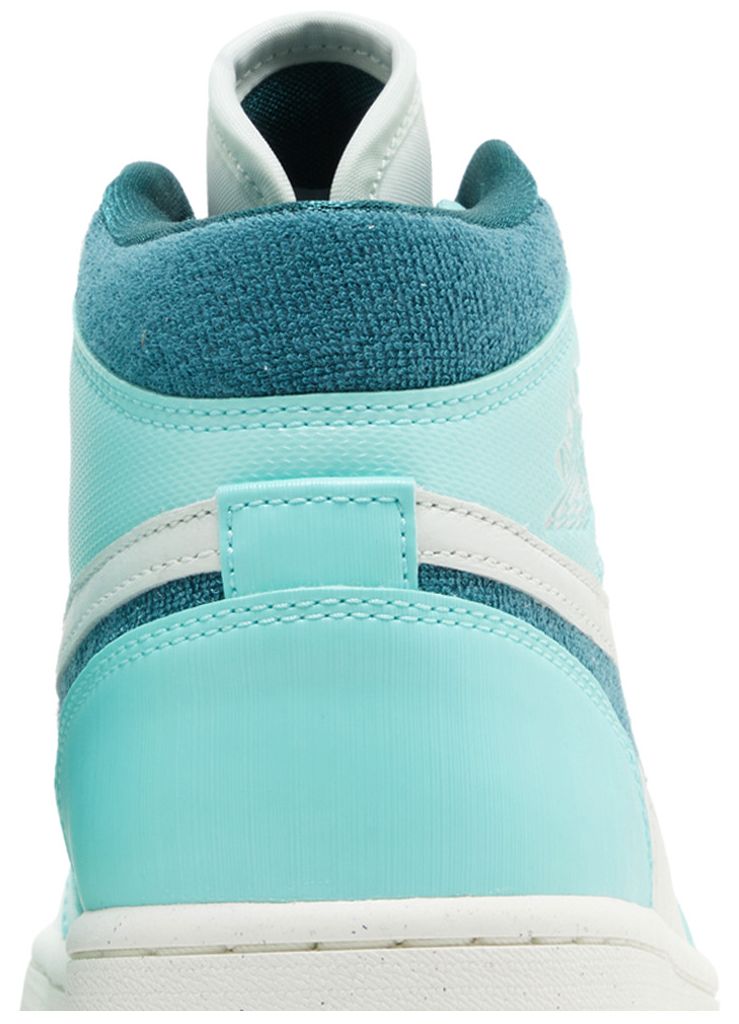 Wmns Air Jordan 1 Mid SE Bleached Turquoise