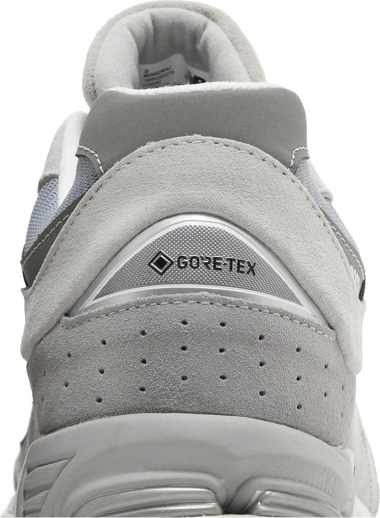 2002R GORE TEX Concrete