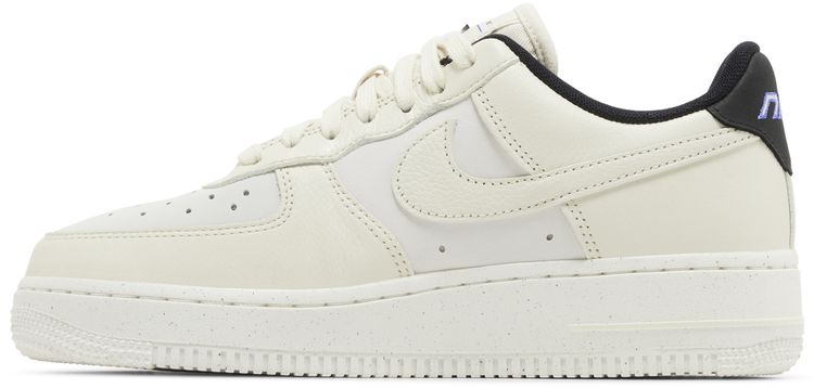Nike Wmns Air Force 1 07 LX  Coconut Milk