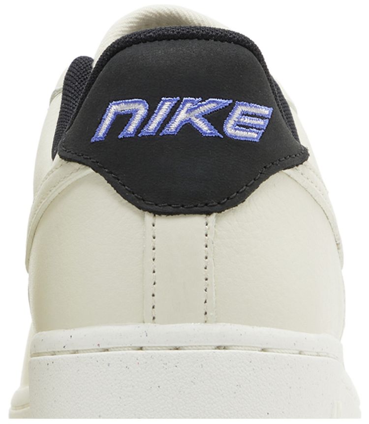 Nike Wmns Air Force 1 07 LX  Coconut Milk