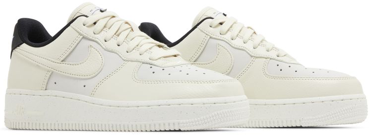 Nike Wmns Air Force 1 07 LX  Coconut Milk