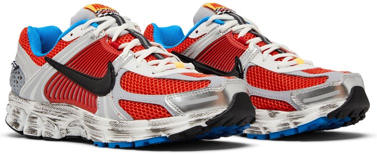 Wmns Air Zoom Vomero 5 Gundam
