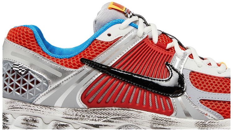 Wmns Air Zoom Vomero 5 Gundam