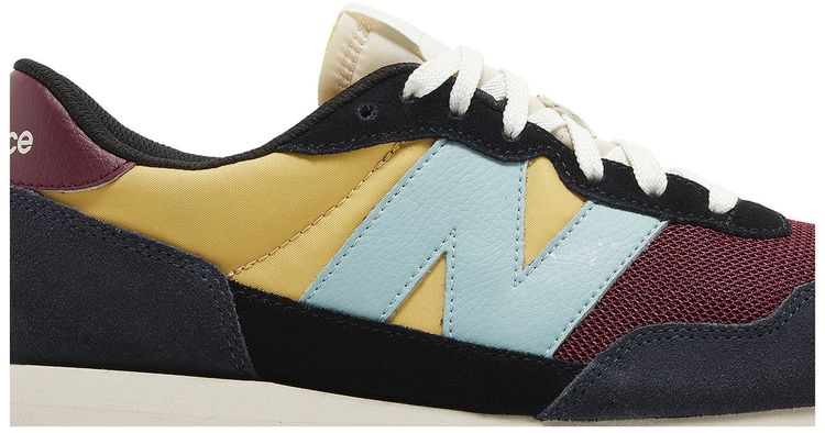 New Balance 237 Outerspace Garnet