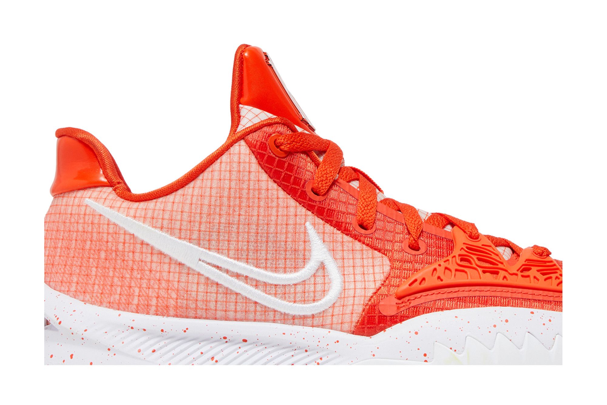 Hot punch kyrie 4 low sales