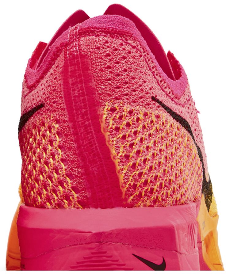 Nike Wmns ZoomX VaporFly Next 3 Hyper Pink