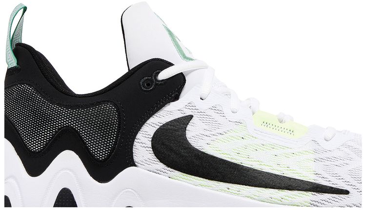 Giannis Immortality 2 White Black Volt