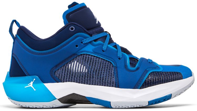 Air Jordan 37 Low Fraternity