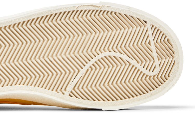 Nike Wmns Blazer Mid 77 Canvas Topaz Gold