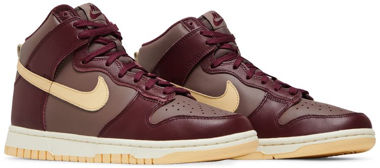 Nike Wmns Dunk High Plum Eclipse