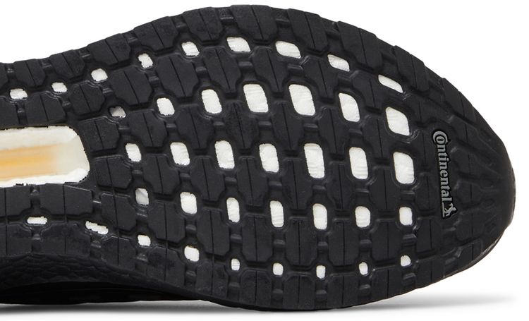 Adidas UltraBoost 195 DNA Black Carbon