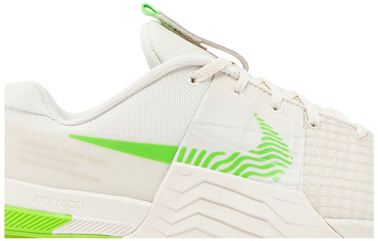 Nike Metcon 8 Phantom Green Strike