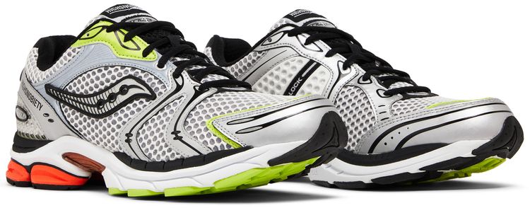 Highsnobiety x Saucony ProGrid Triumph 4 Silver