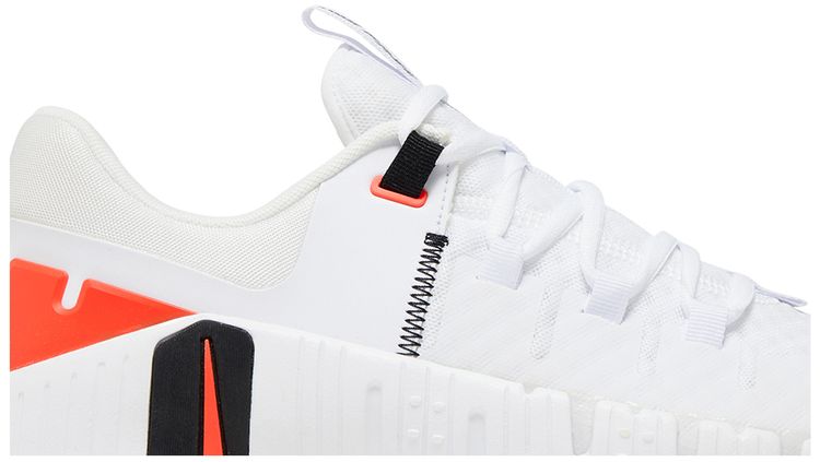 Free Metcon 5 White Bright Crimson