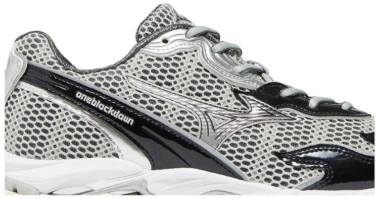 One Block Down x Mizuno Flame Wave Onyx