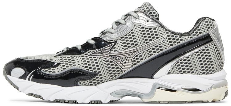 One Block Down x Mizuno Flame Wave Onyx