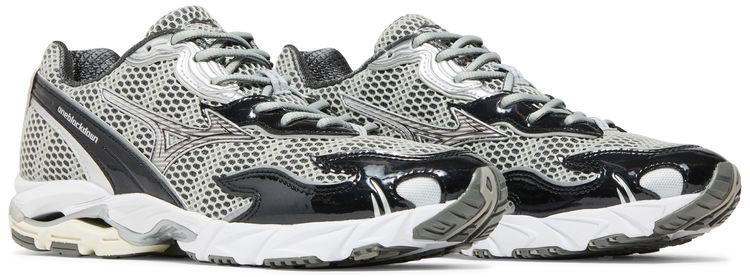 One Block Down x Mizuno Flame Wave Onyx