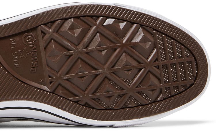 Peanuts x Converse Chuck Taylor All Star High Snoopy and Woodstock