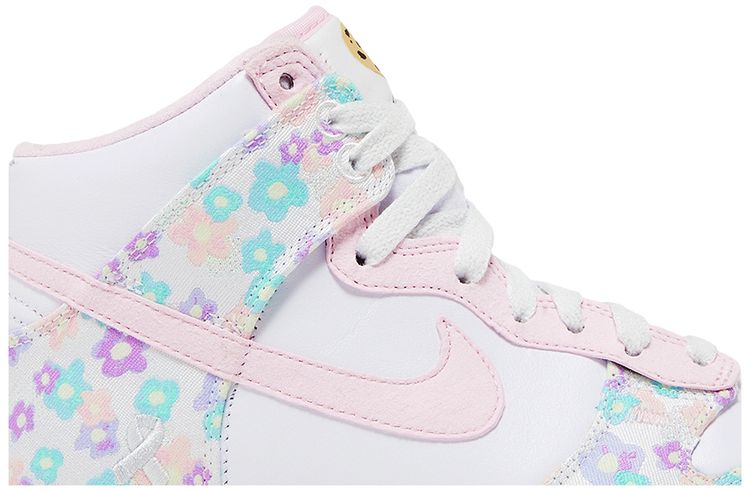 Nike Wmns Dunk High Doernbecher XIX