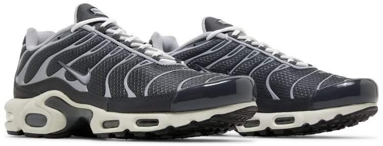 Nike Air Max Plus SE Iron Grey