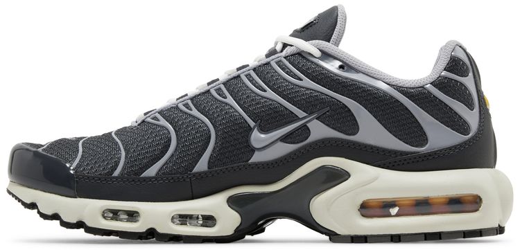 Nike Air Max Plus SE Iron Grey